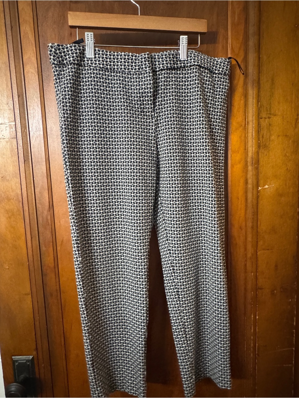 Amanda & Chelsea Black and White Printed Straight-Leg Pants